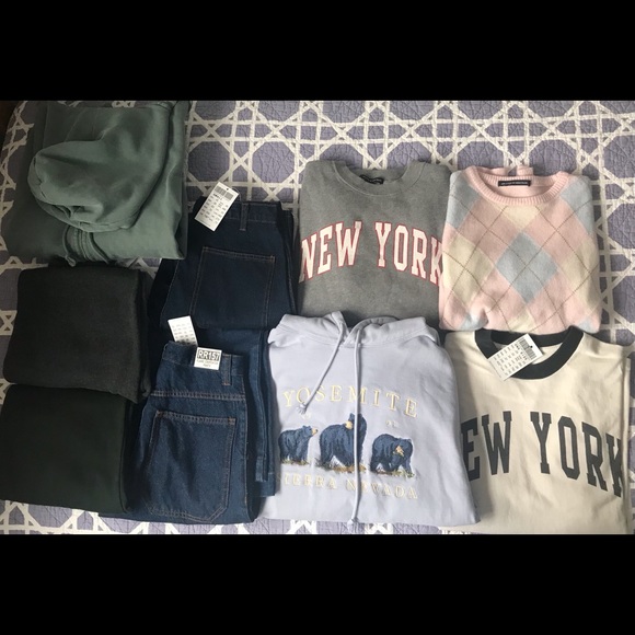 Brandy Melville Collection! - Picture 2 of 5